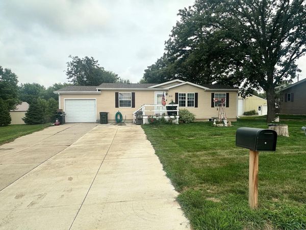 310 N Madison St, Coleridge, NE 68727
