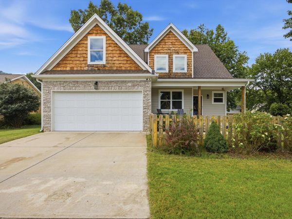 157 Willow Creek Drive, Soddy Daisy, TN 37379