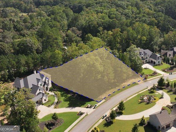15995 Manor Club Drive, Alpharetta, GA 30004