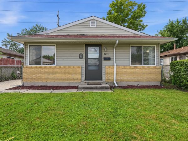 3215 Emery Lane , Robbins, IL 60472