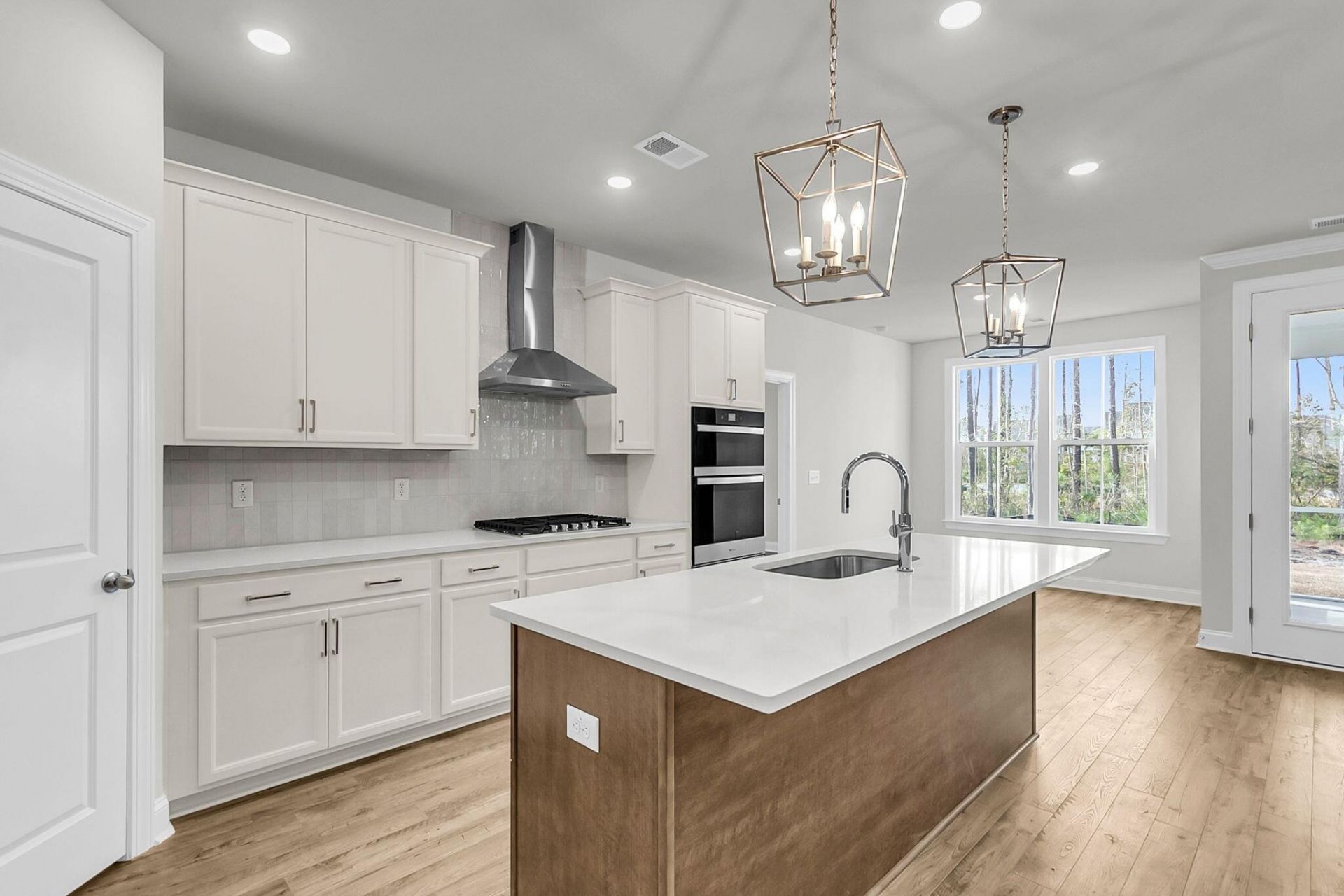 1069 Tributary Boulevard Photo 14