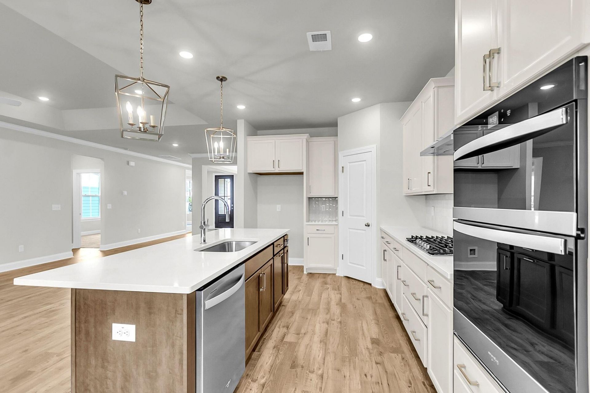 1069 Tributary Boulevard Photo 16
