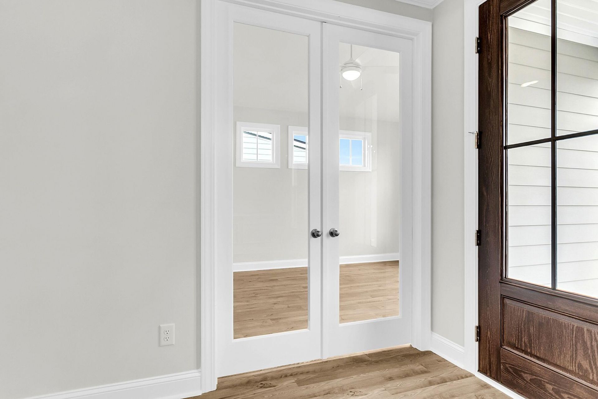1069 Tributary Boulevard Photo 19