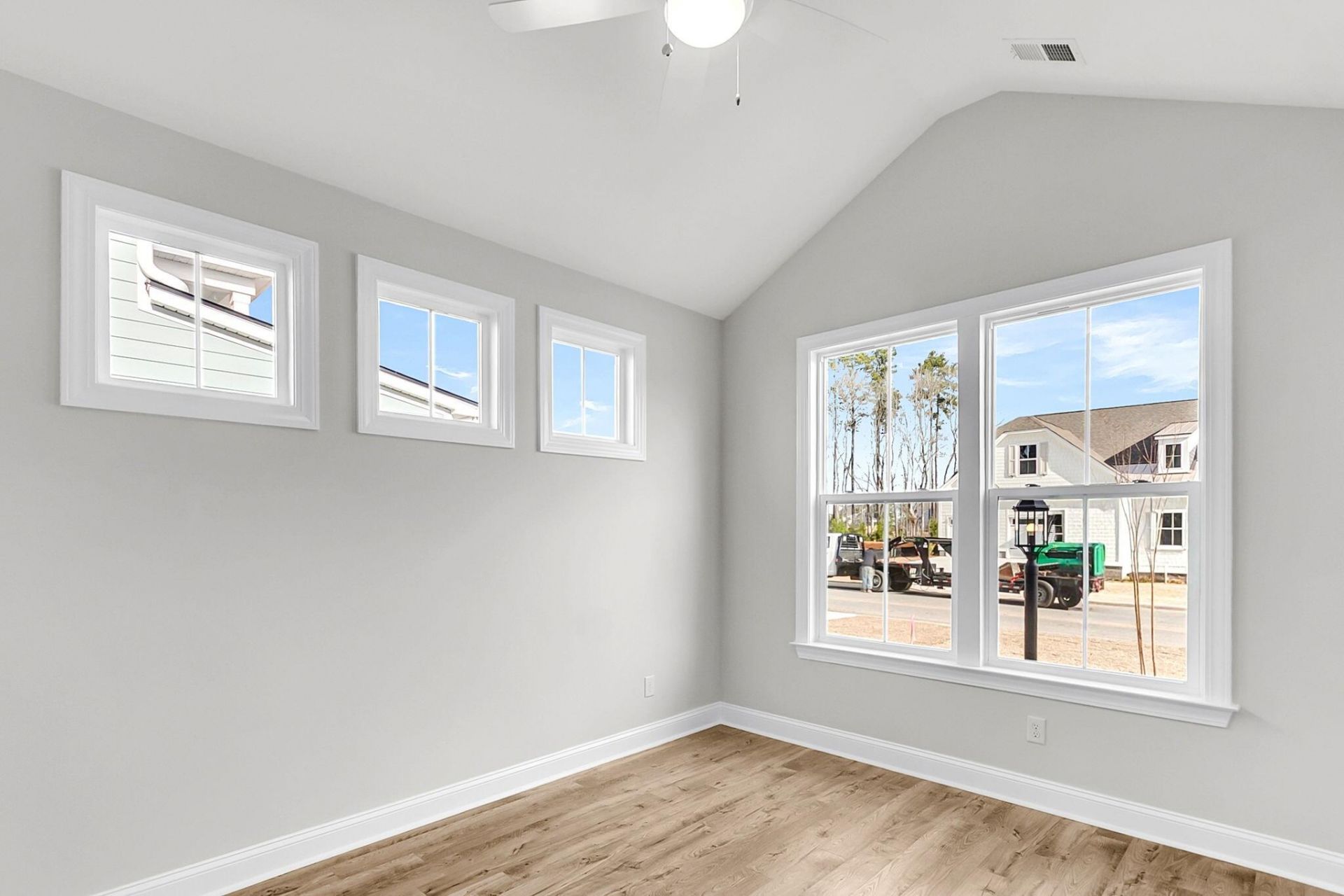1069 Tributary Boulevard Photo 20