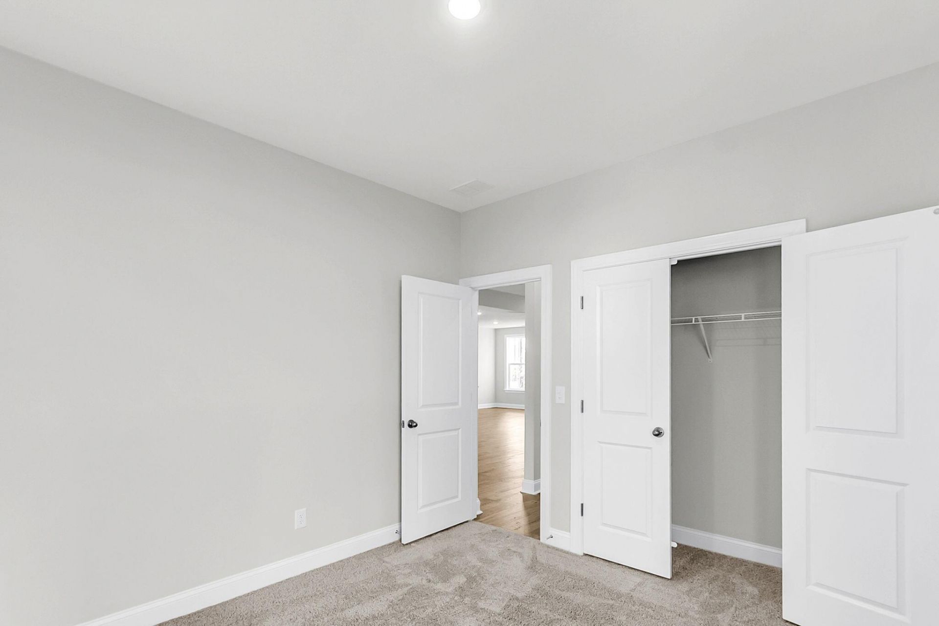 1069 Tributary Boulevard Photo 23
