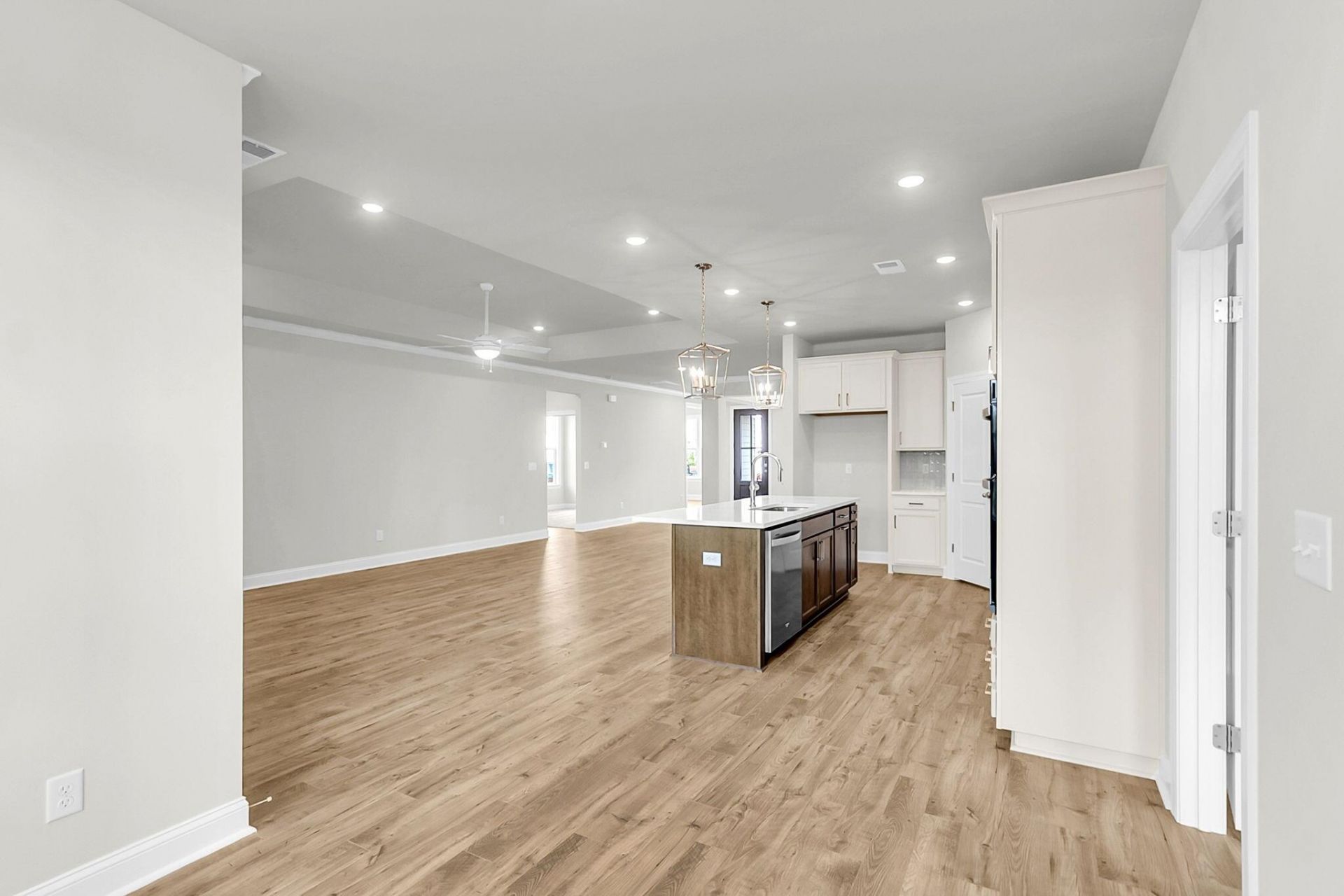 1069 Tributary Boulevard Photo 32