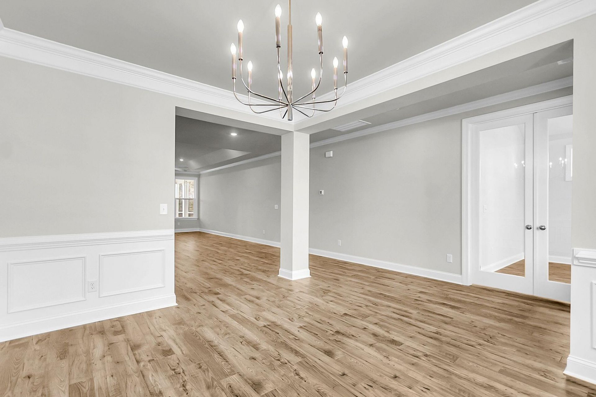 1069 Tributary Boulevard Photo 7