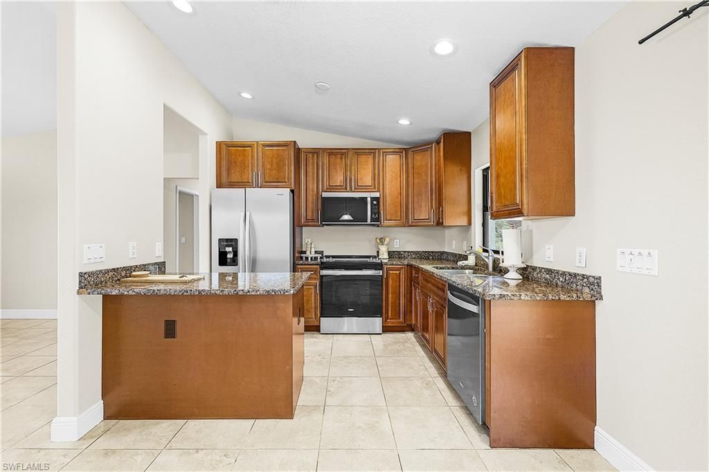 11463 Oakland Dr , Bokeelia, FL 33922 Photo
