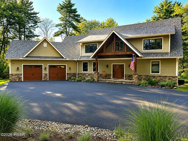 159 Calico Point Drive , Paupack, PA 18451