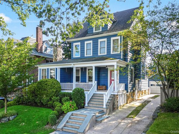 5 Gerlach Place , Larchmont, NY 10538
