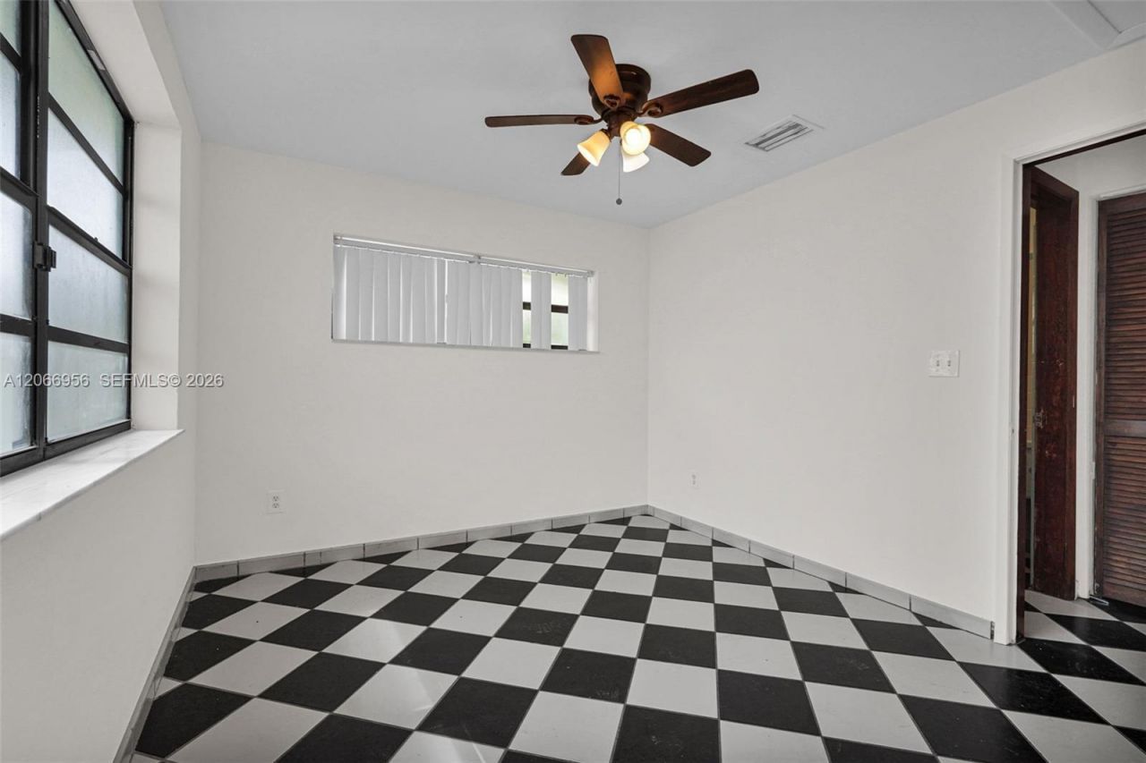 81 NW 41st St, Unit 2, Miami, FL 33127 Photo