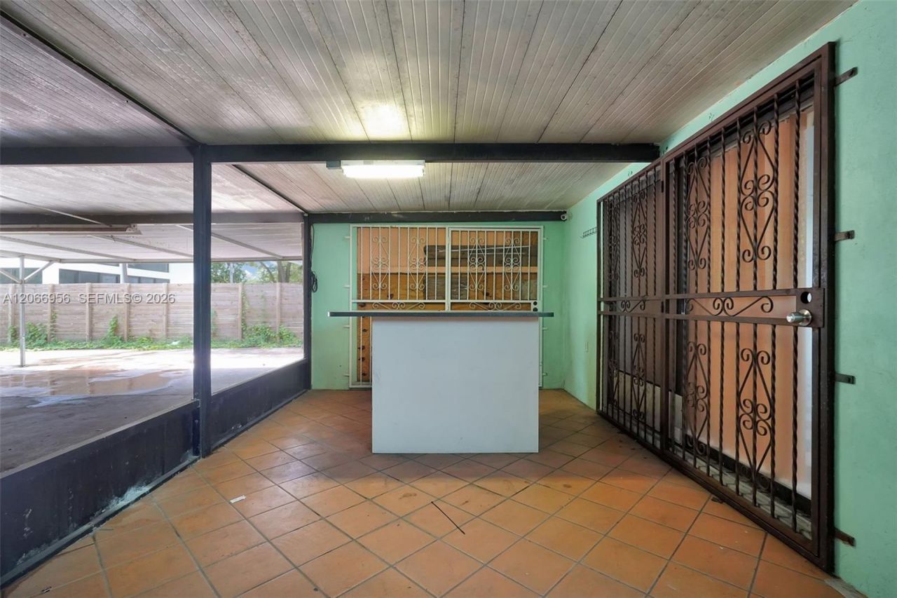 81 NW 41st St, Unit 2, Miami, FL 33127 Photo