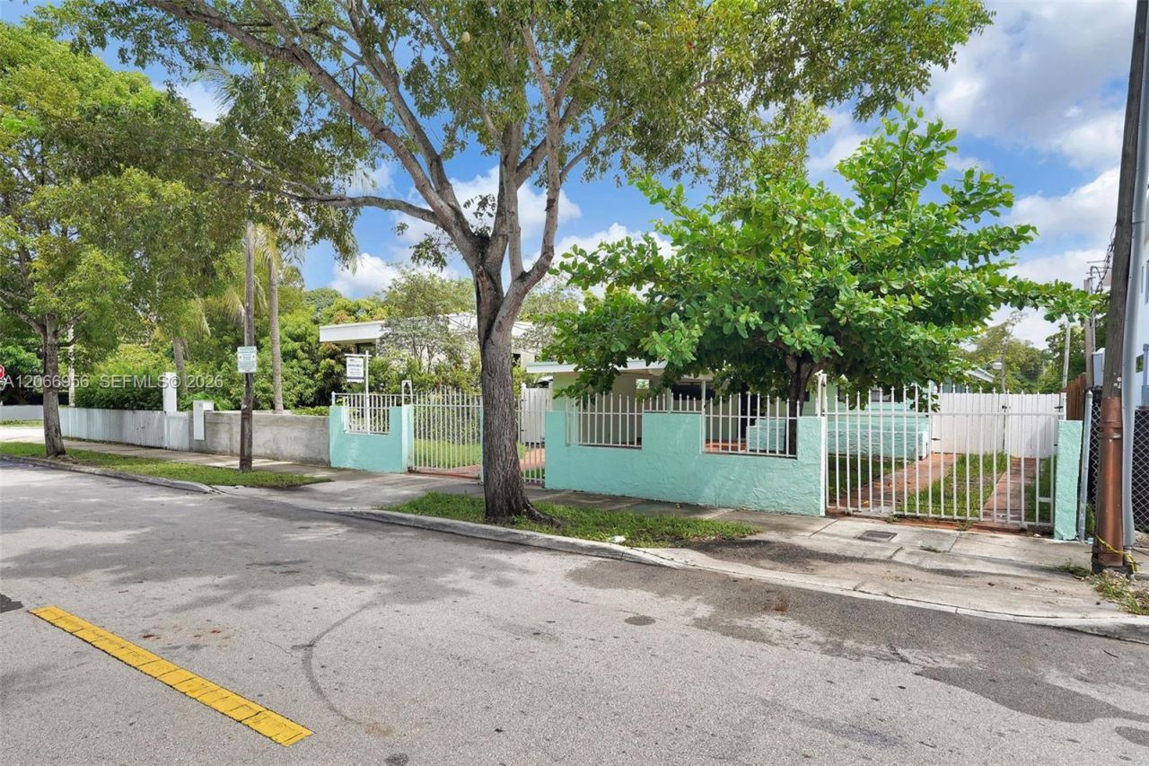 81 NW 41st St, Unit 2, Miami, FL 33127 Photo
