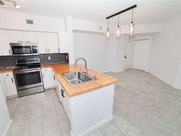 17125 N Bay Rd , Unit 3410, Sunny Isles Beach, FL 33160