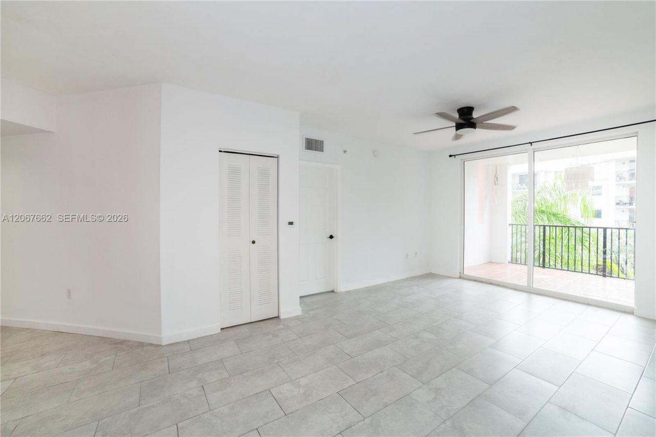 17125 N Bay Rd , Unit 3410, Sunny Isles Beach, FL 33160 Photo