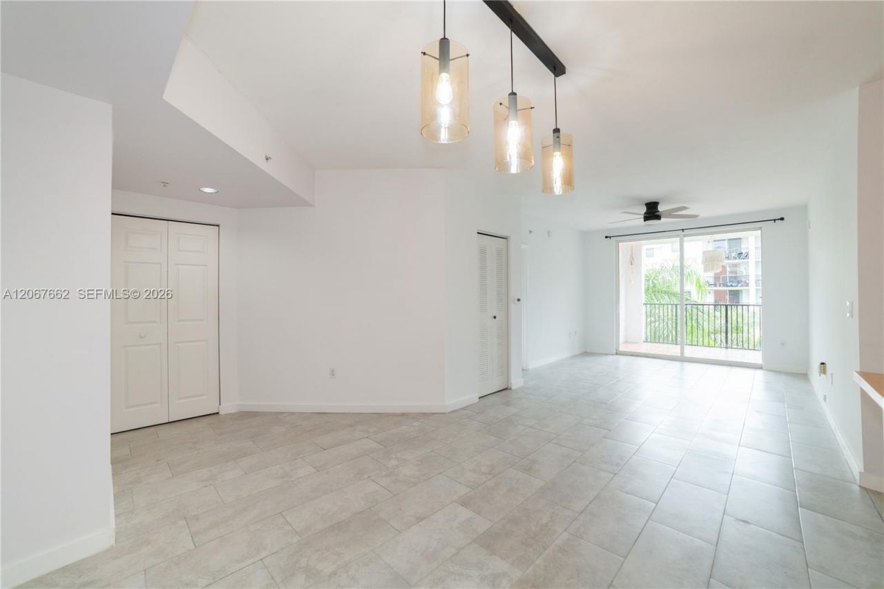 17125 N Bay Rd , Unit 3410, Sunny Isles Beach, FL 33160 Photo