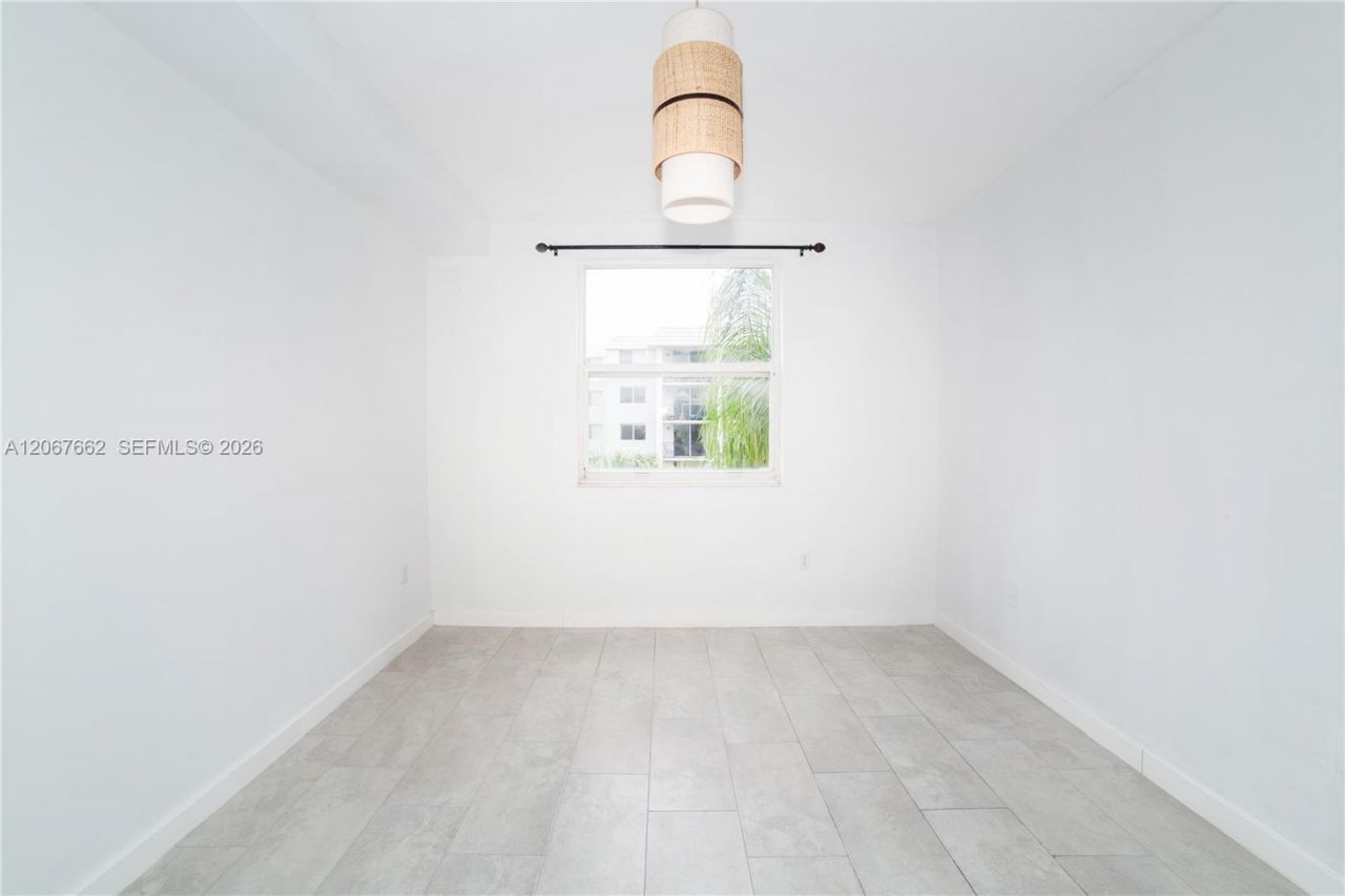 17125 N Bay Rd , Unit 3410, Sunny Isles Beach, FL 33160 Photo