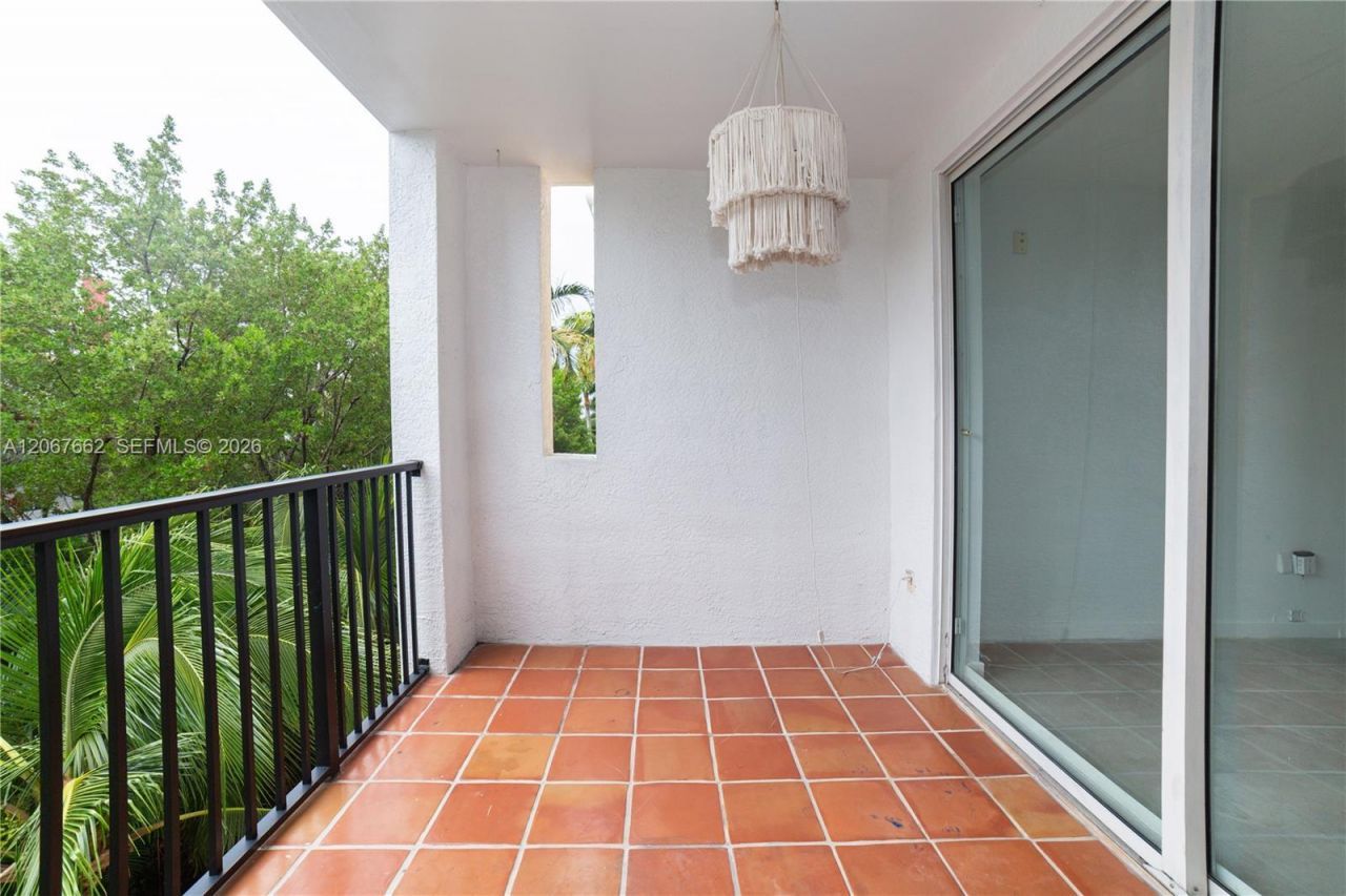17125 N Bay Rd , Unit 3410, Sunny Isles Beach, FL 33160 Photo