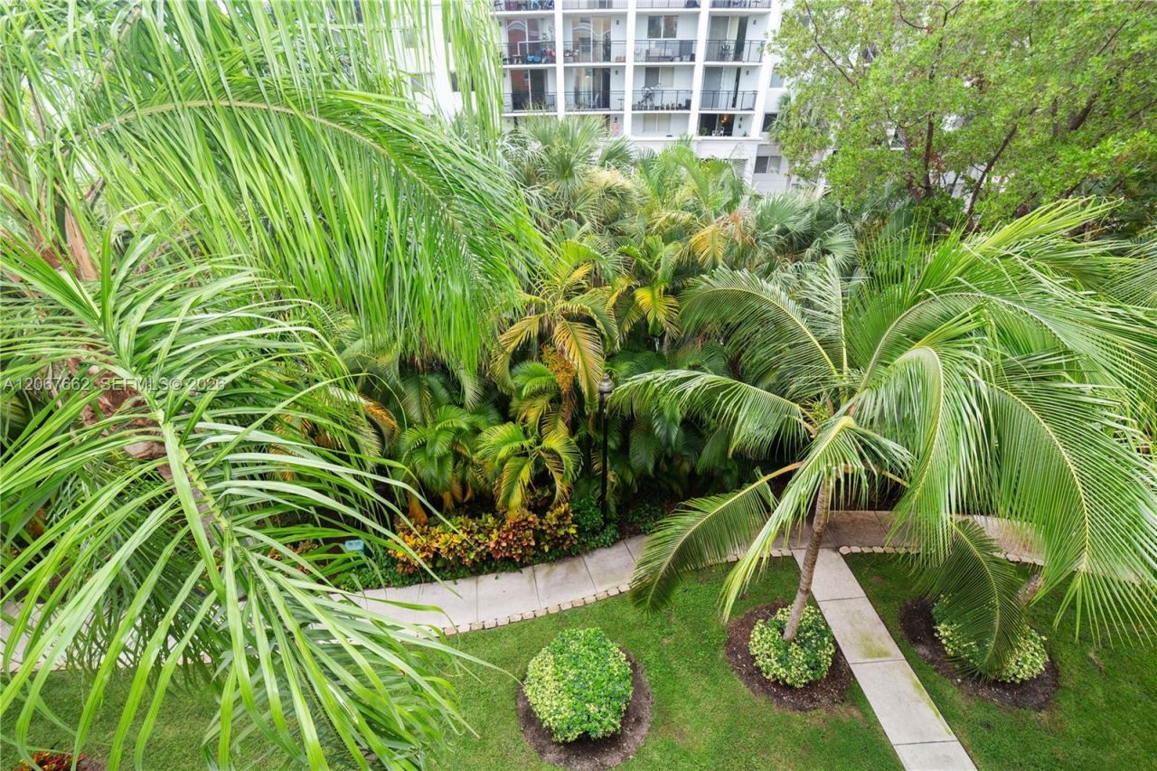 17125 N Bay Rd , Unit 3410, Sunny Isles Beach, FL 33160 Photo