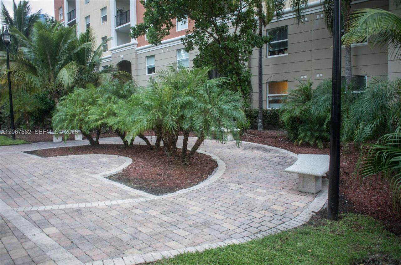 17125 N Bay Rd , Unit 3410, Sunny Isles Beach, FL 33160 Photo