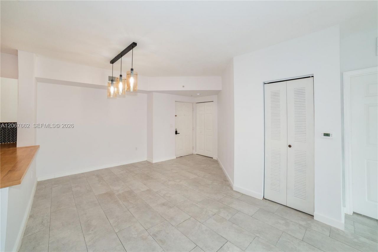 17125 N Bay Rd , Unit 3410, Sunny Isles Beach, FL 33160 Photo
