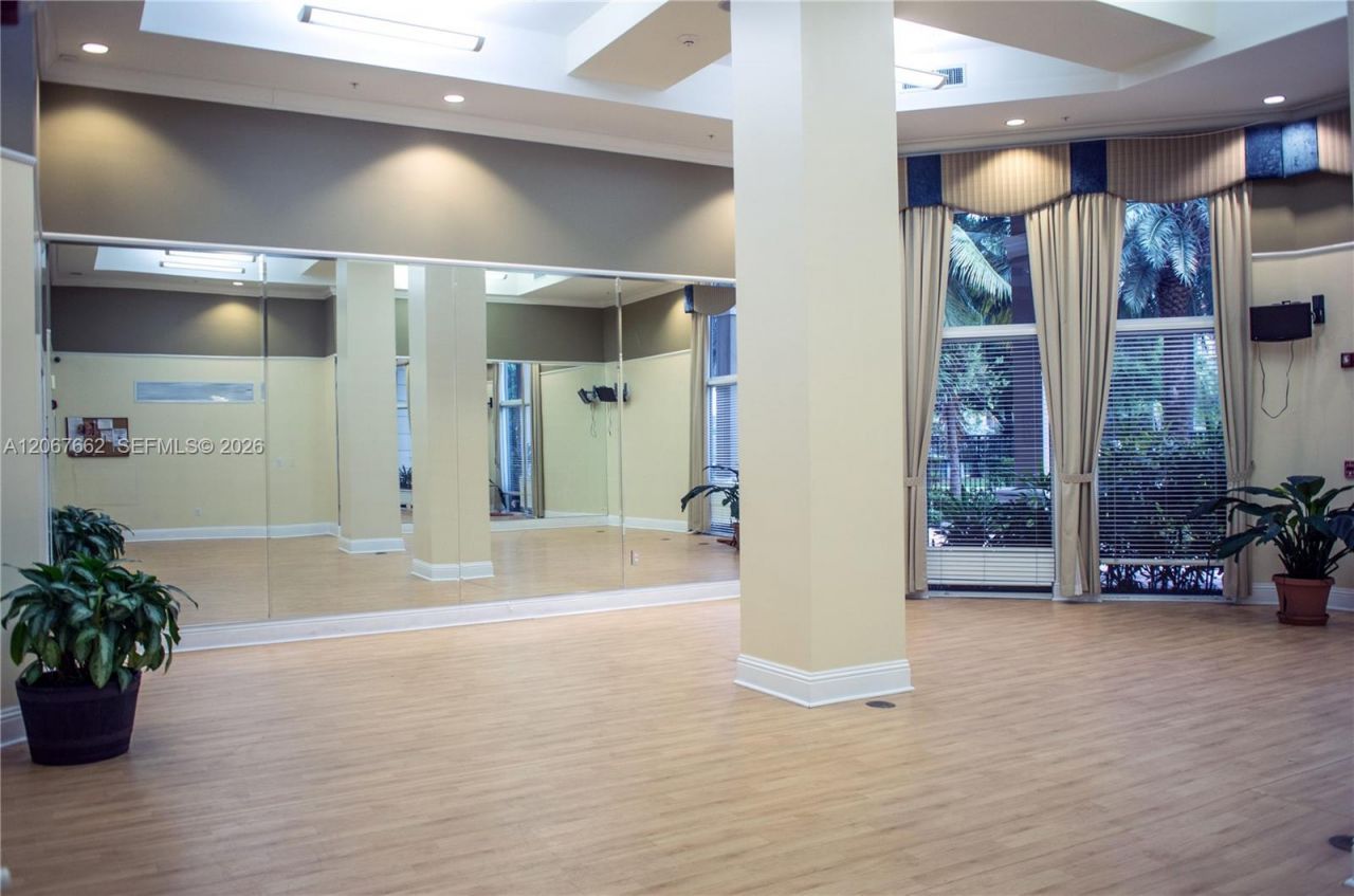 17125 N Bay Rd , Unit 3410, Sunny Isles Beach, FL 33160 Photo
