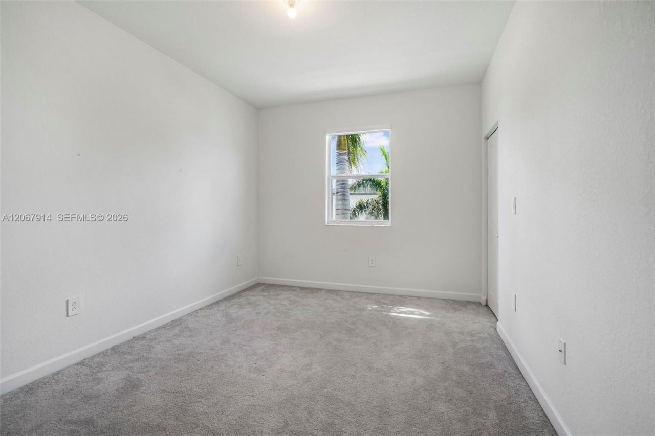21189 SW 127th Ct , Miami, FL 33177 Photo