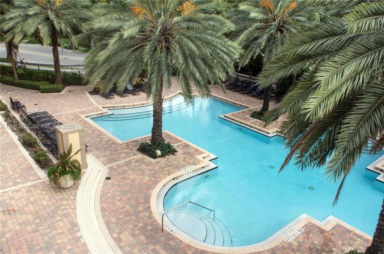 17150 N Bay Rd , Unit 2512, Sunny Isles Beach, FL 33160 Photo