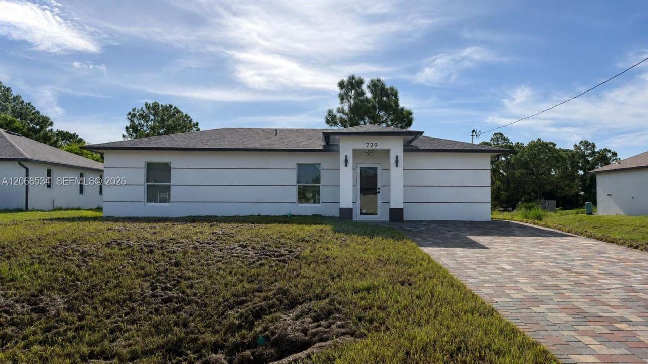 729 Anaconda Ave S , Lehigh Acres, FL 33974 Photo