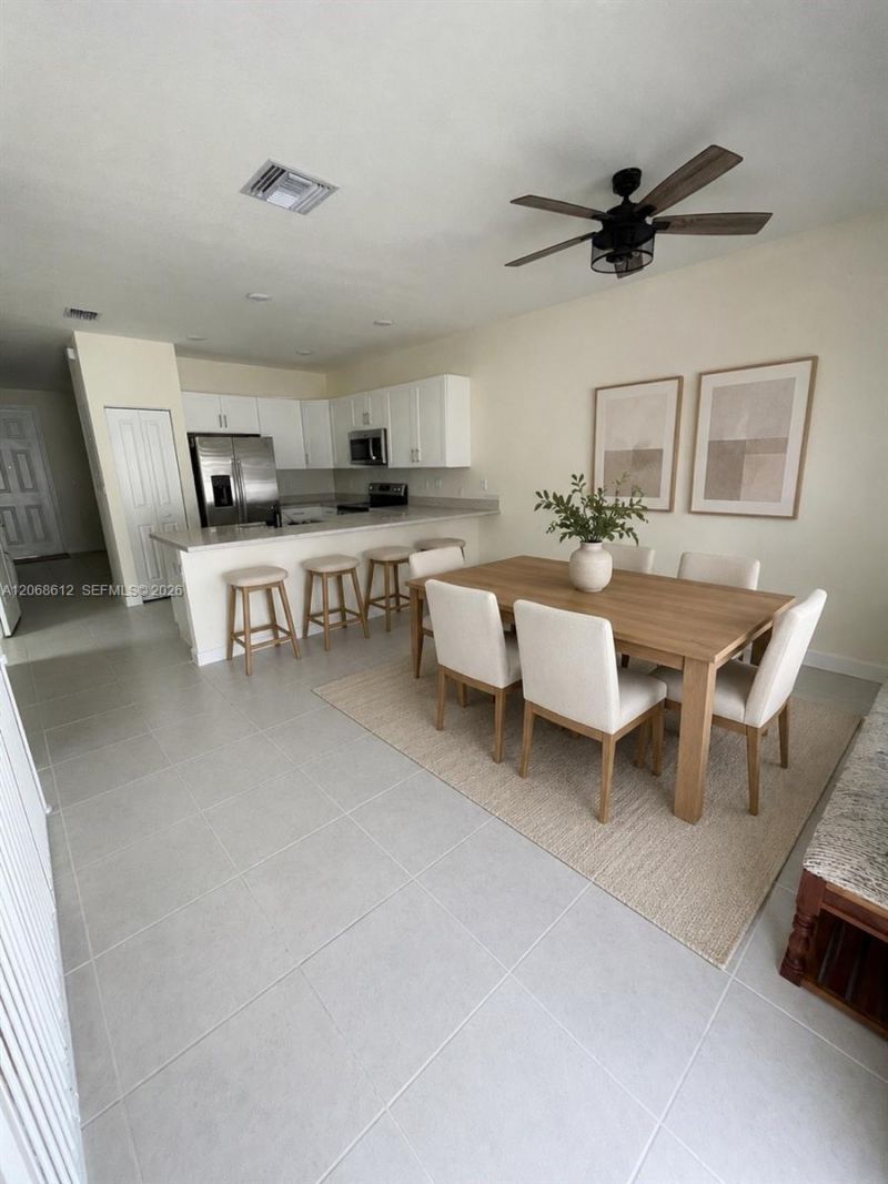 3413 W 113th St , Unit 3413, Hialeah, FL 33018 Photo