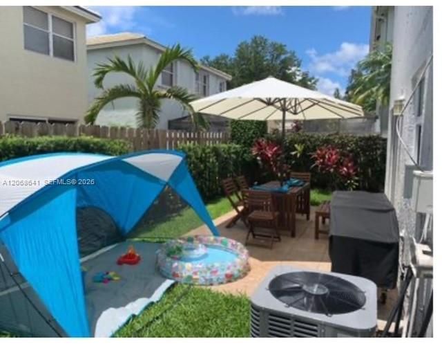 9888 NW 2nd St, Plantation, FL 33324 Photo