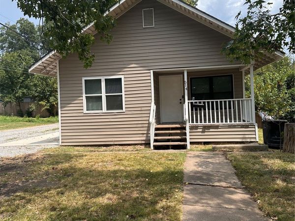 514 E 9th , Bartlesville, OK 74003