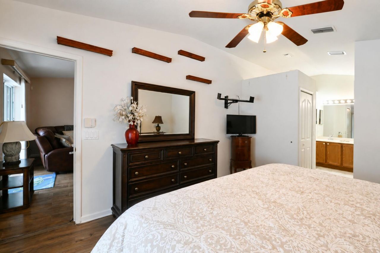5951 NW Brenda Circle, Port Saint Lucie, FL 34986 Photo