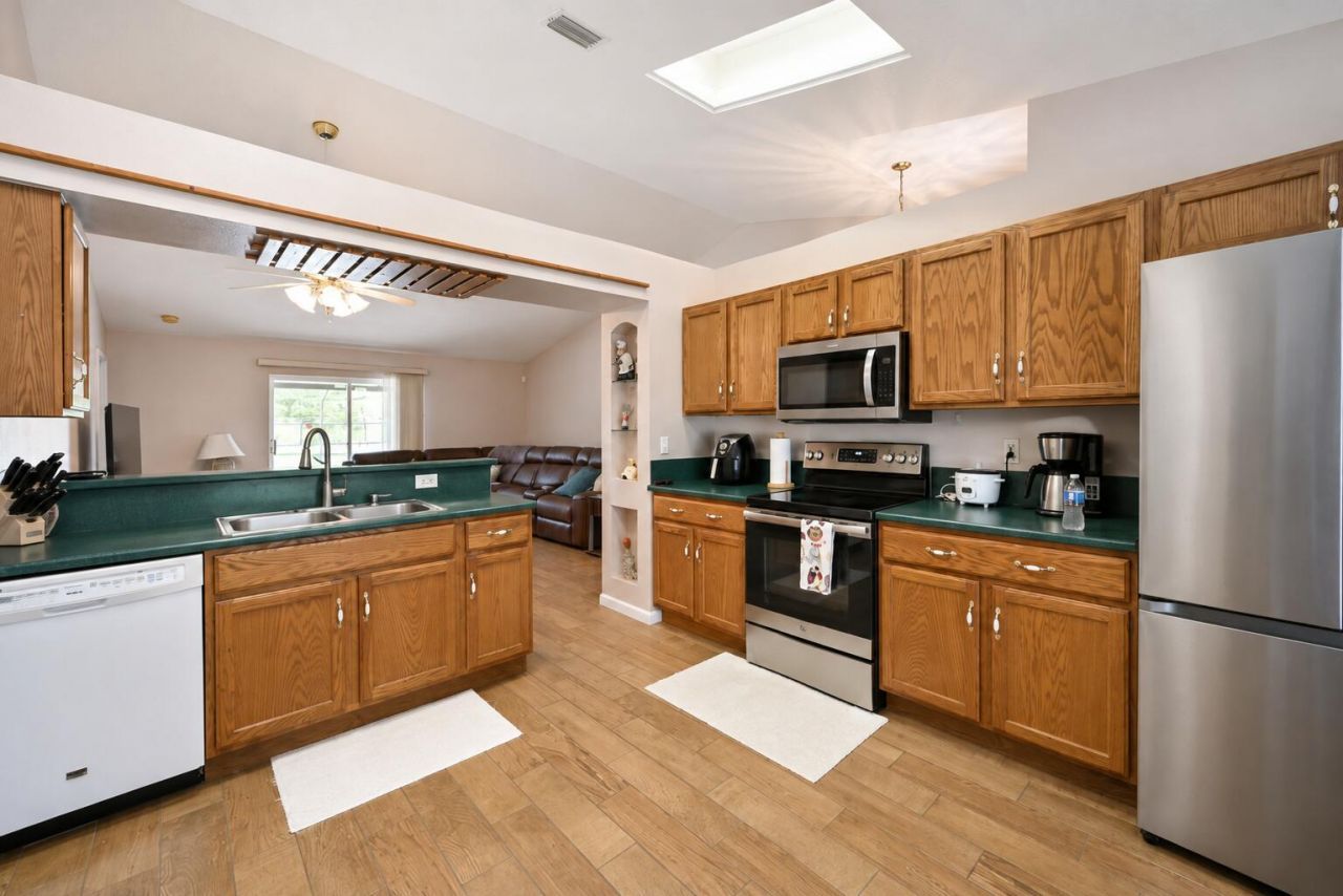 5951 NW Brenda Circle, Port Saint Lucie, FL 34986 Photo