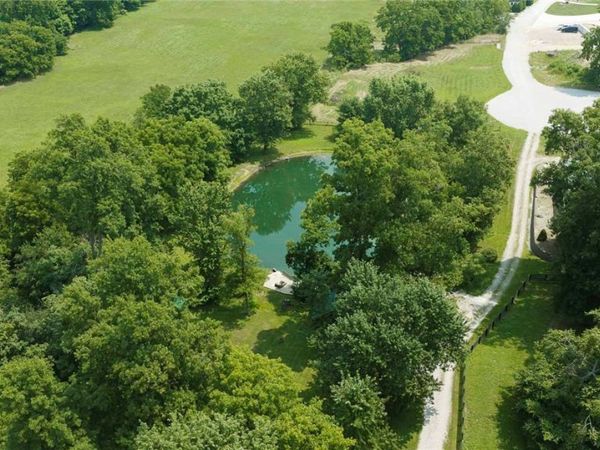 4734 Township Road 613 , Fredericksburg, OH 44628