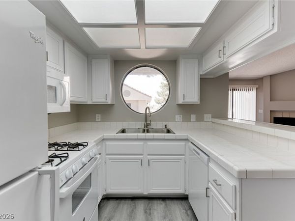 830 N Sloan Lane , Unit 202, Las Vegas, NV 89110