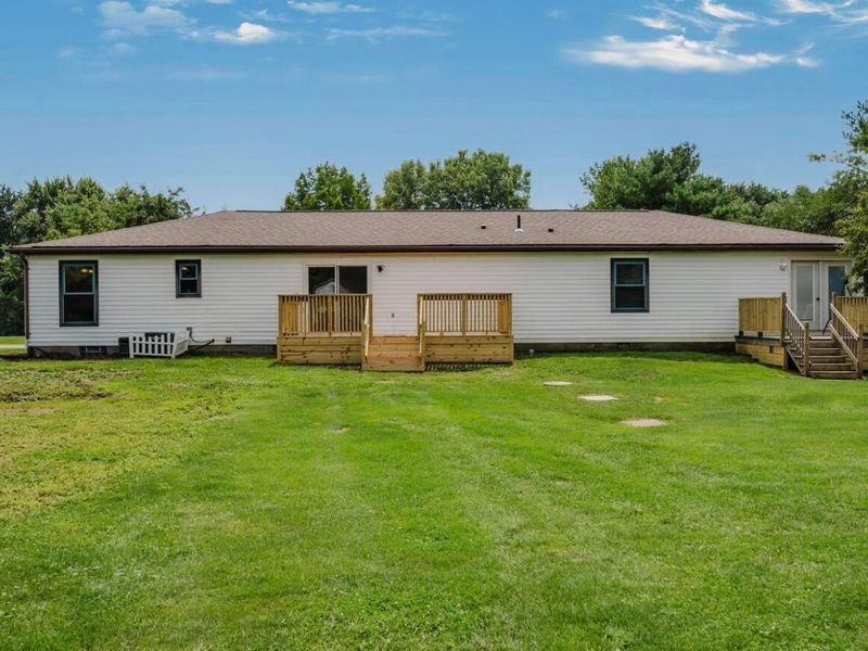 7094 Fayette Drive, West Jefferson, OH 43162 Photo 6