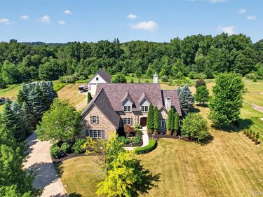 5372 Stone Garden Drive , Marion Township, Mi 48843
