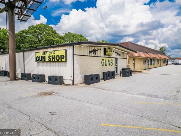 4588 ATLANTA Highway, Loganville, GA 30052