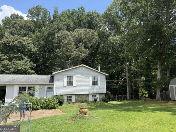 160 Tanner Beach Road, Carrollton, GA 30117