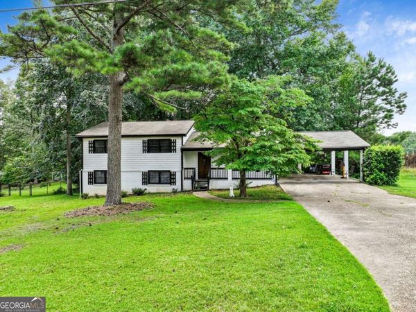 3918 Sherwood Drive, Douglasville, GA 30135