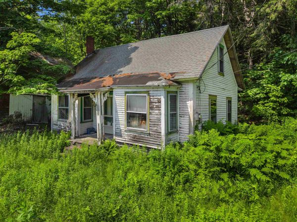 53 High Street, Danbury, NH 03230