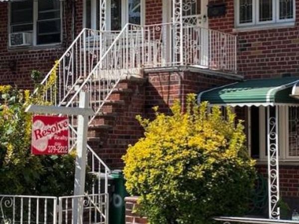 960 E 101st Street, Brooklyn, NY 11236