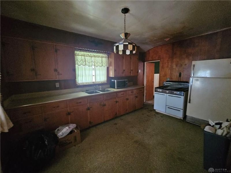 741 Chestnut Street, Xenia, OH 45385 Photo 2