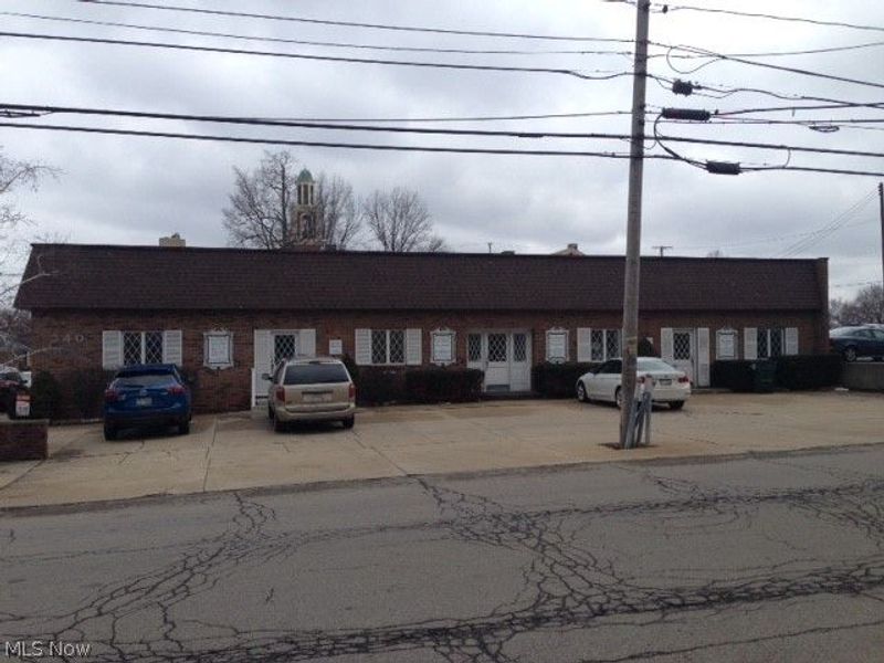 240 S Chestnut Street , Ravenna, OH 44266 Photo 2