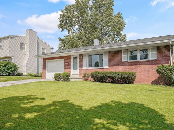 2617 Greenacre Drive, Findlay, OH 45840