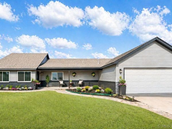 17065 Honeysuckle Lane , Claremore, OK 74019