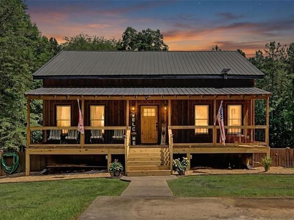335 Dunn Road , Silver Creek, GA 30173
