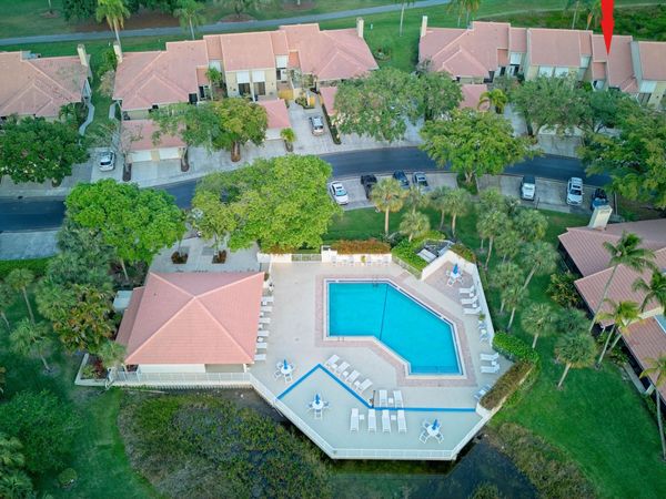 257 OLD MEADOW Way, Palm Beach Gardens, FL 33418