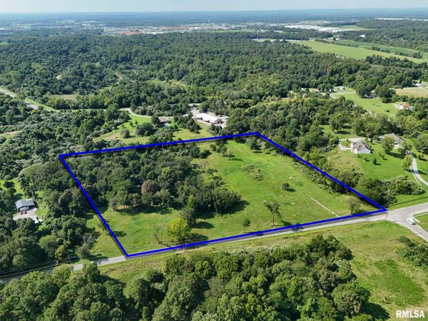 9951 DECATUR Road, Marion, IL 62959